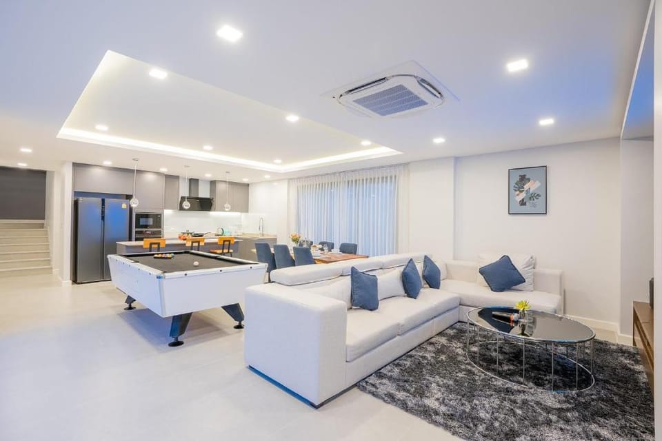 Let's Fun Pool Villa Villa in Pattaya City