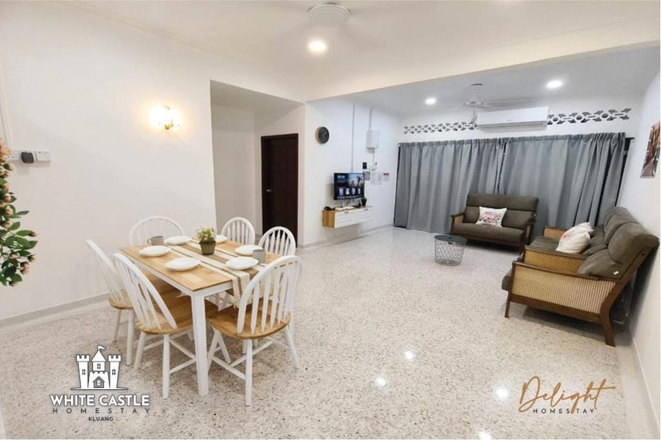 White Castle (Klg Baru) 11pax Semi-D Aeon Town Vacation rental in Johor