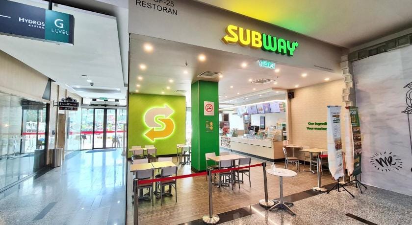 The Shore Luxury 3BR I 6-9pax I Direct access to Mall I Melaka River Cruise I Jonker Apartment in Malacca