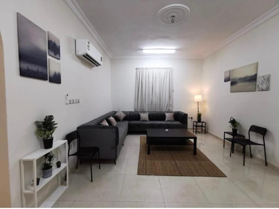 New 3Bedrooms, 10 Minutes From Al-Masjid -Nabawi Apartment in Medina
