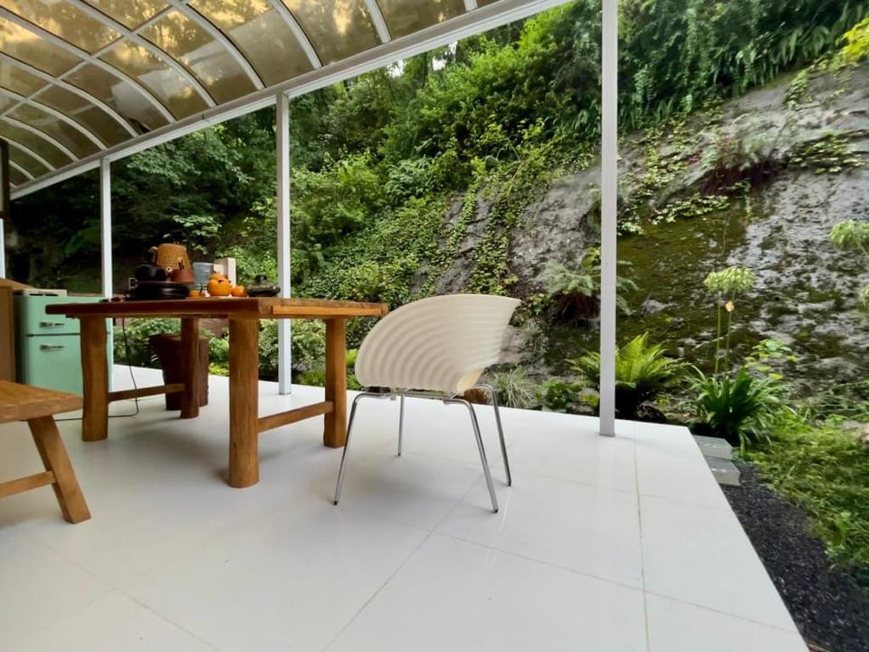 Comfortable for traveling the famous mountain Emei Apartment in Sichuan