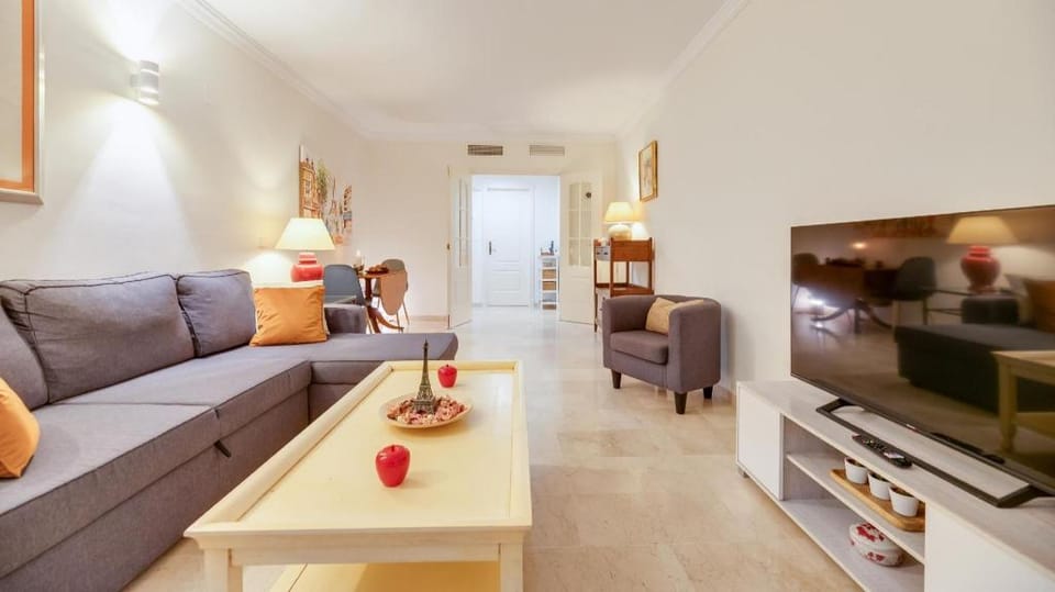 Urban Exclusivity At Puerto Banús Apartment in Marbella