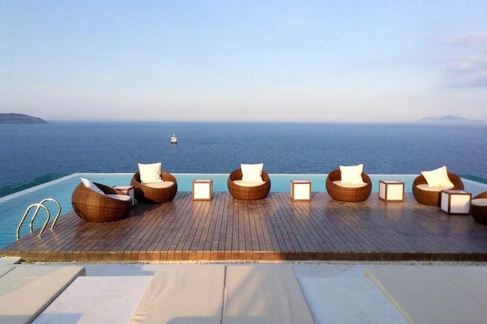 Cozy 1BDR Apt| Infinity Pool, Across My Khe Beach Vacation rental in Da Nang