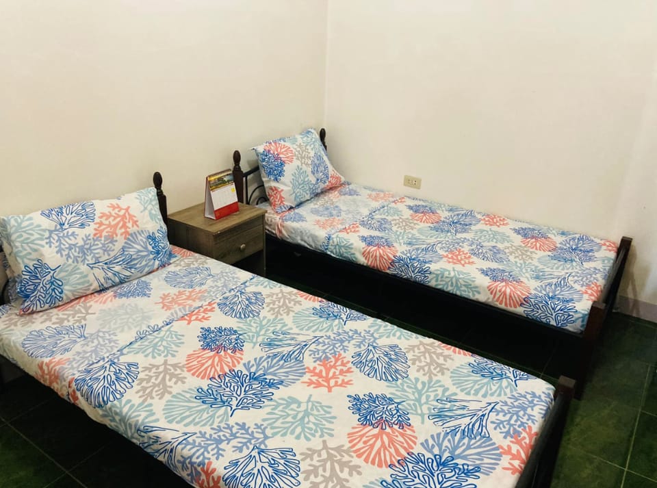 Private Space For Rent, 10 PAX Vacation rental in Northern Mindanao
