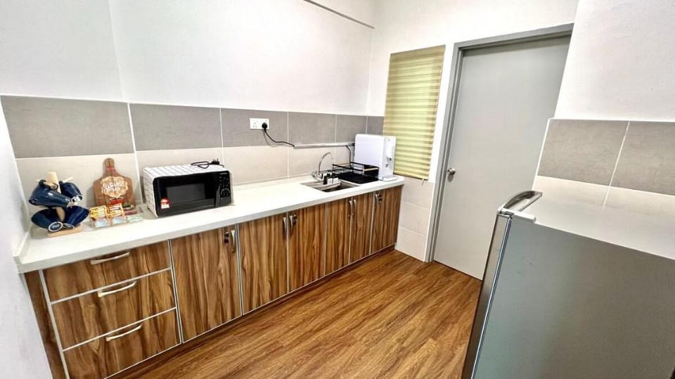 Primeru Suite Bandar Meru Raya Ipoh 3BR 6pax Apartment in Ipoh
