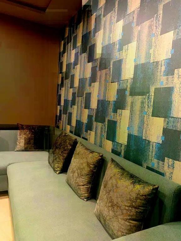 1 Bed Flat on Daily Basis Apartment in Lahore