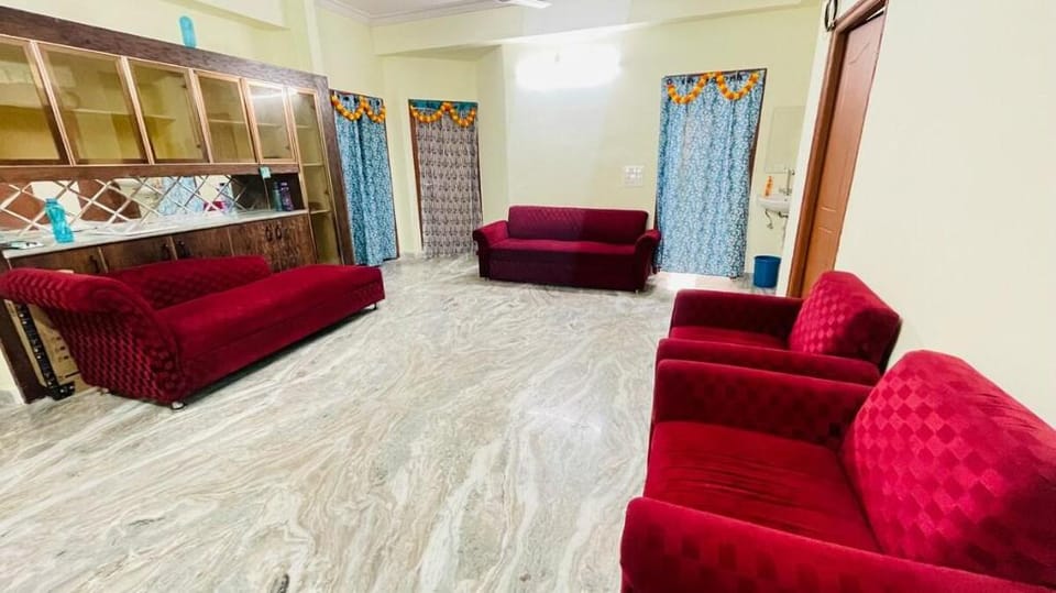 Sunny private room in Esther's cozy retreat Vacation rental in Hyderabad