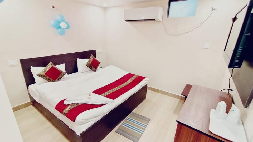 Rudransh Residency Varanasi! Vacation rental in Varanasi