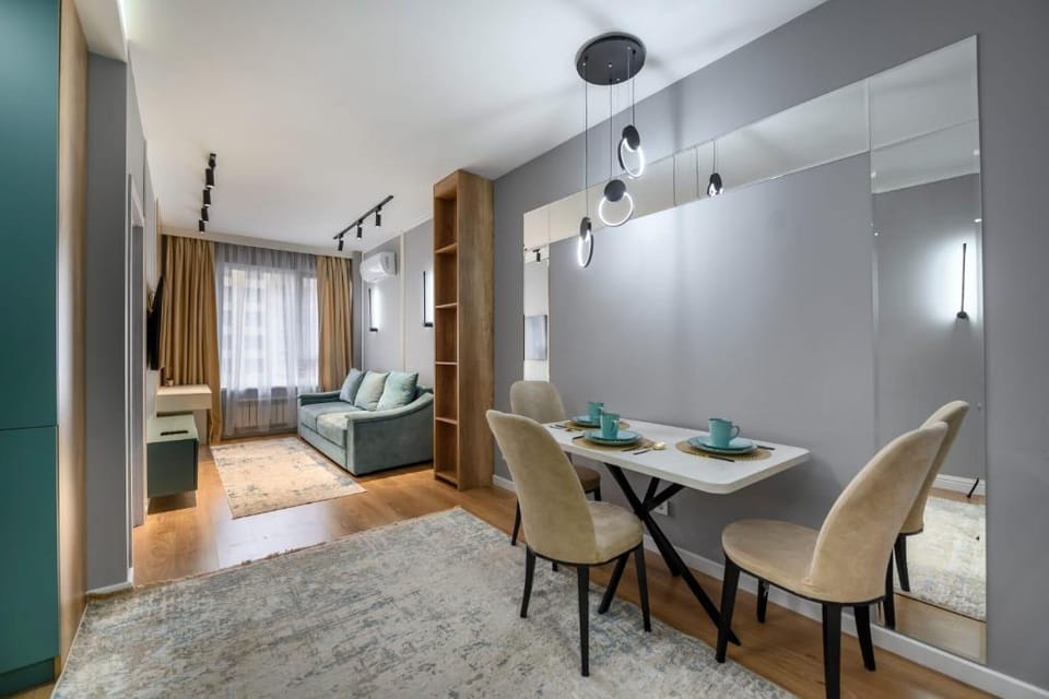 Апартаменты  "4Уои " Apartment in Almaty