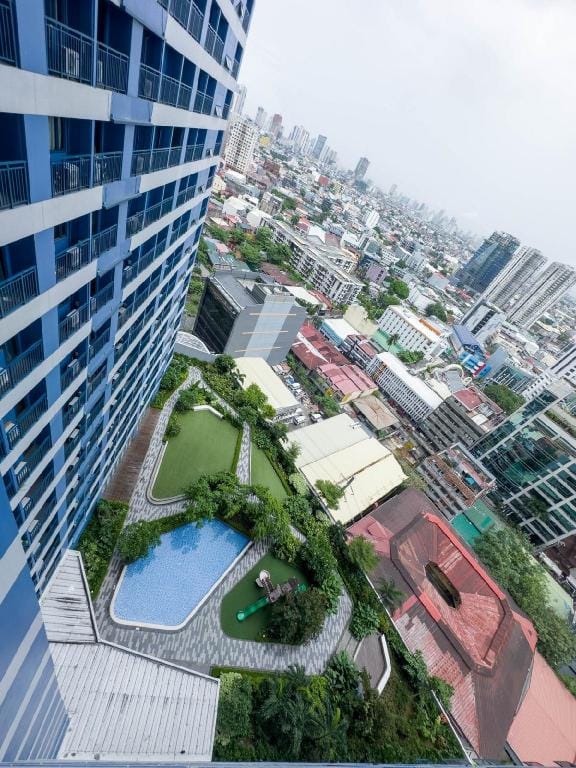 IG-worthy Modern 1BR in Air Residences 2X26 Apartment in Makati