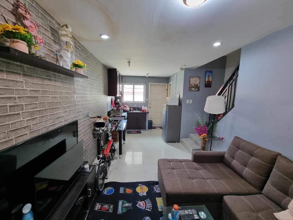 내집같은 편안한 2층집 Villa in Angeles