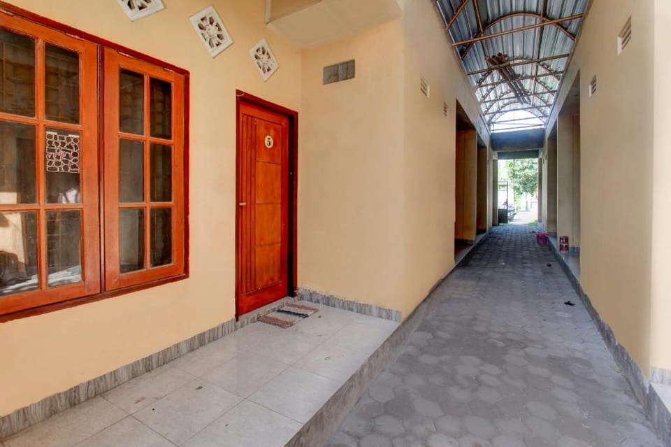 OYO Life 92846 Kost Putra Griya Eka Hotel in West Nusa Tenggara, Indonesia