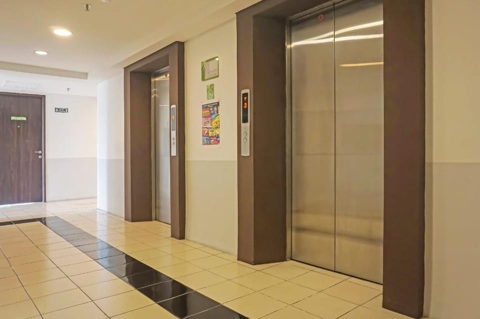 OYO Life 93044 Green View Residence Hotel in Jakarta