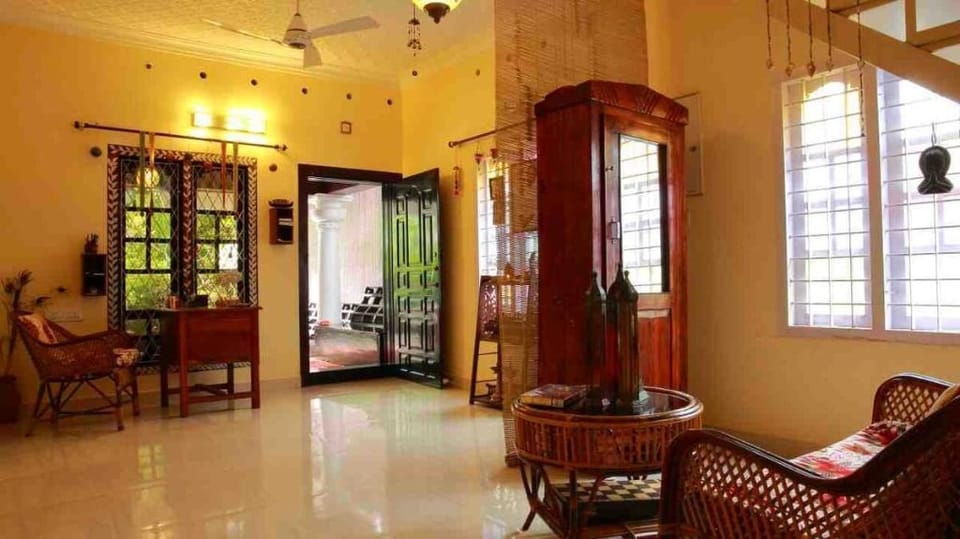 Stylish garden villa in Alleppey Villa in Alappuzha