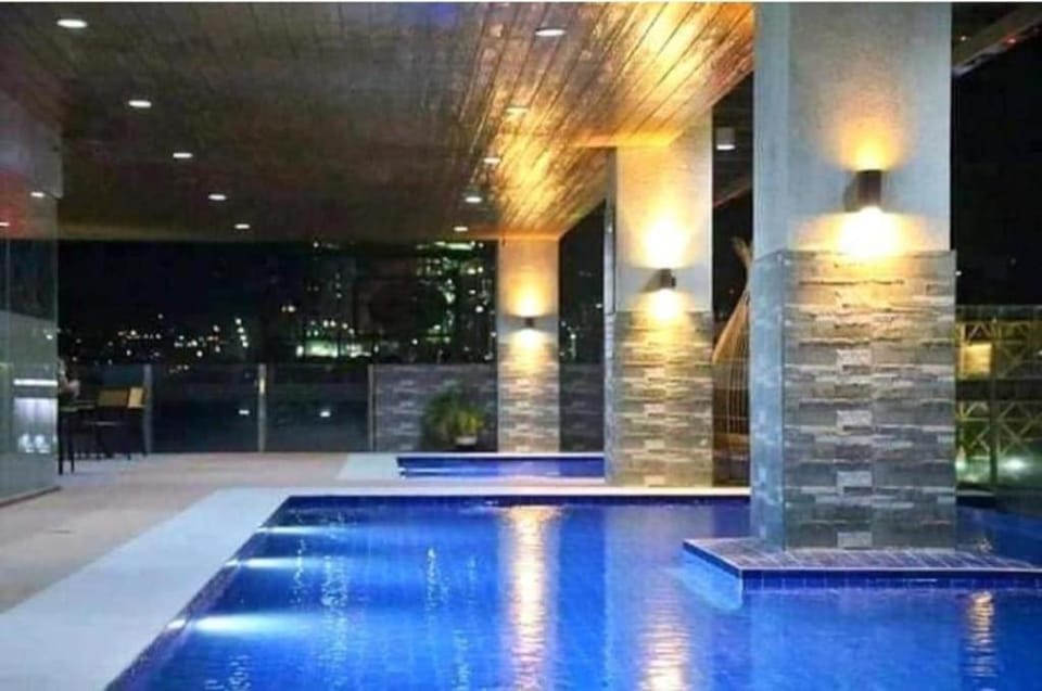 Sea View Balcony Apartment, Sunvida Tower Apartment in Lapu-Lapu City