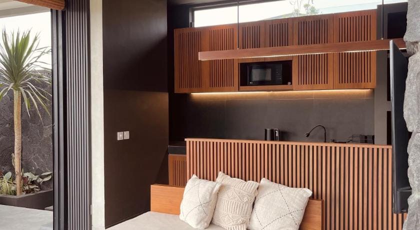 THE HILL By The Villas 100 Hotel in Cisarua