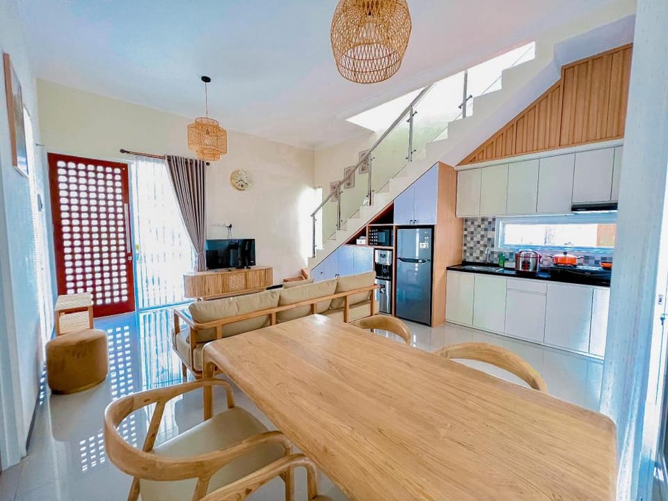 Villa Double A Pesona 3 Bedroom with Private Pool Hotel in Batu