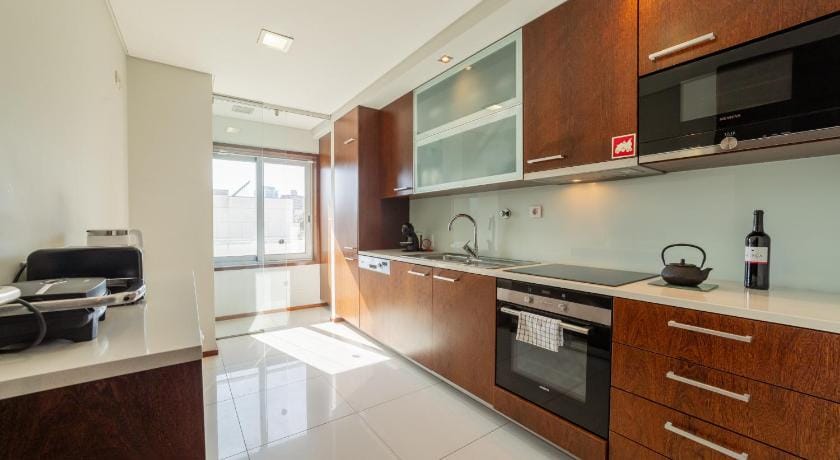 MODERN CEDOFEITA by HOMING Apartment in Porto