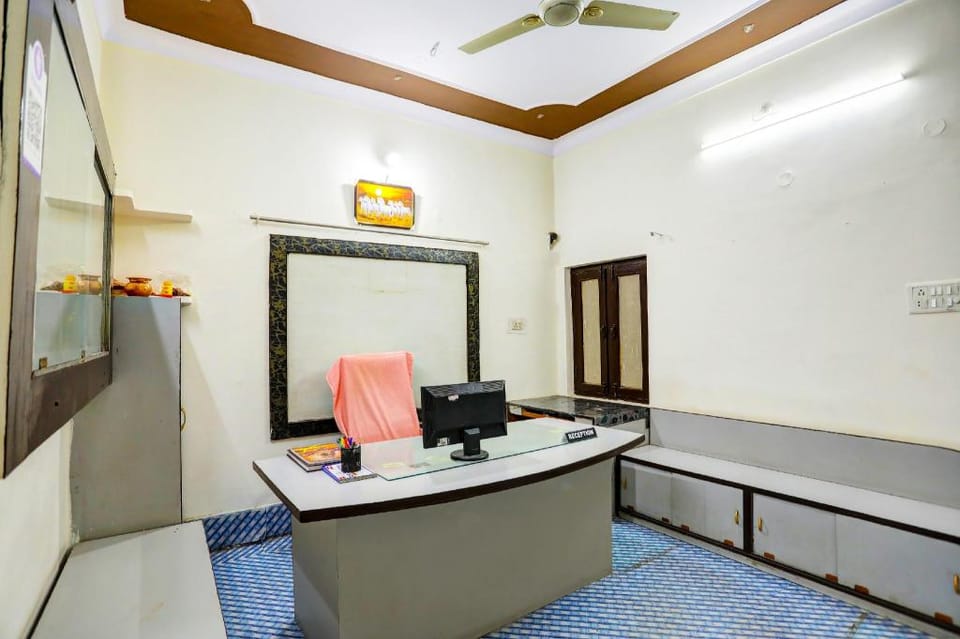 OYO Bluebird Inn Hotel And Guest House Hotel in Uttar Pradesh