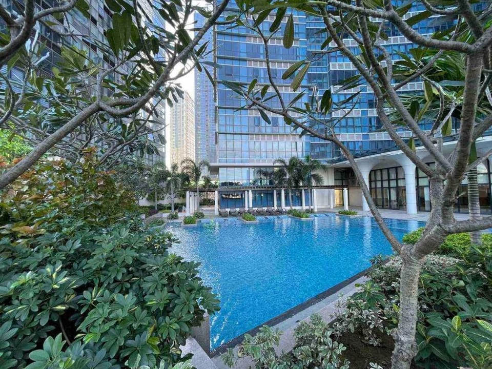 Lifestyle condo in Uptown BGC Apartment in Taguig