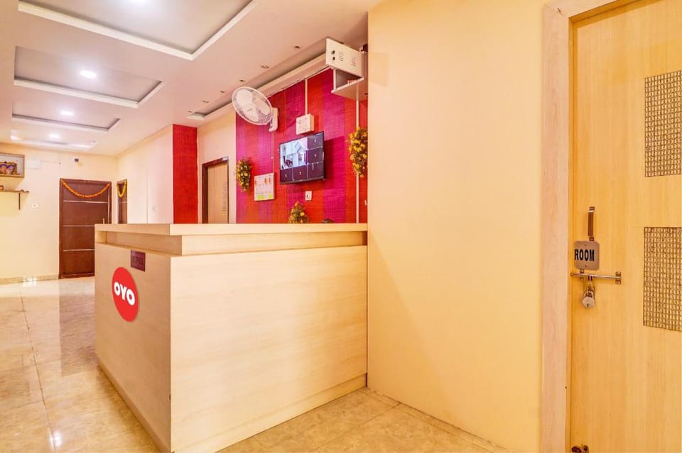 OYO Flagship Hotel SVR Grand Hotel in Hyderabad