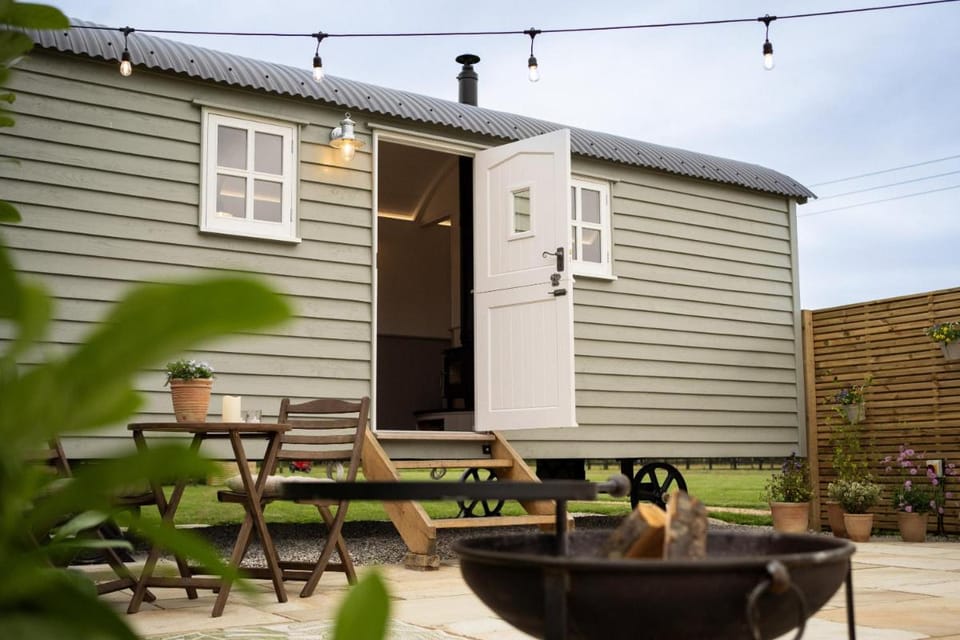 The Huts At Woodthorpes Vacation rental in Babergh District
