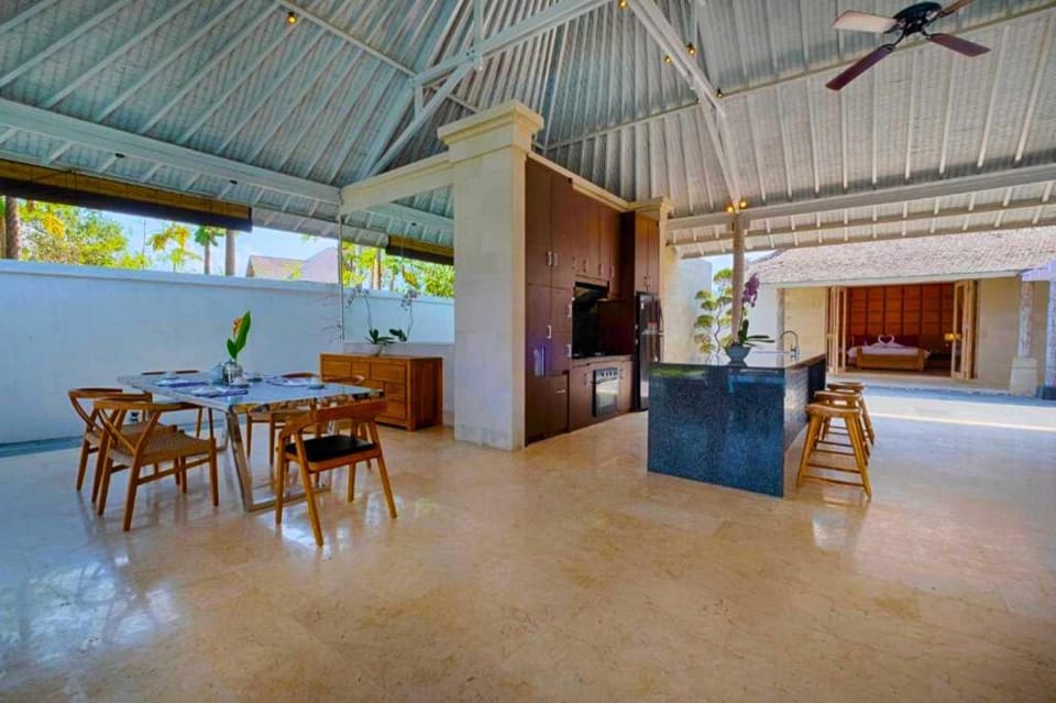 Adore 5 BR Beachfront with Private Pool Villa #D21 Villa in Blahbatuh
