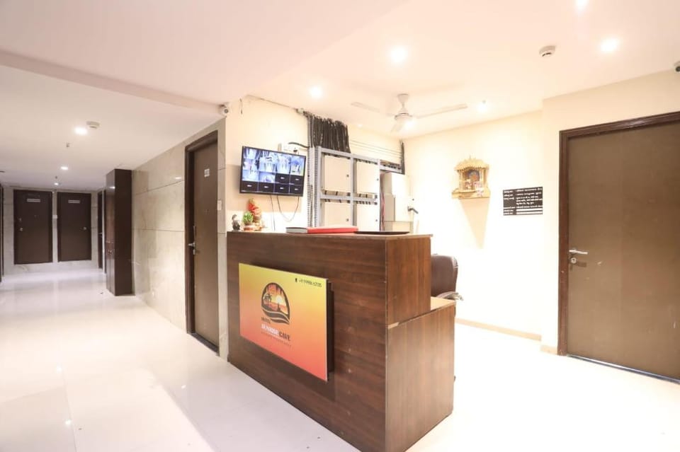 Hotel Sunrise Cave Hotel in Gujarat