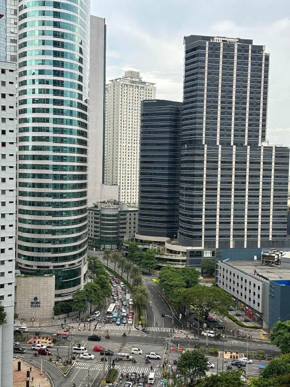 Cozy Air Residence 1BR| 100M WIFI | RCBC  3X65 Apartment in Makati