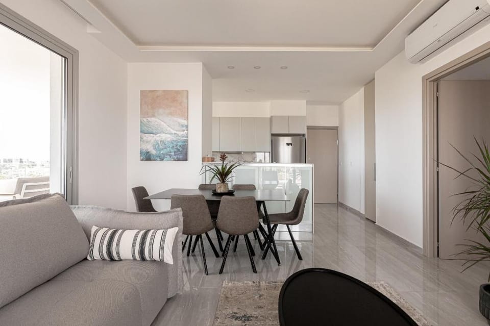 The Grand Sunny Zakaki Penthouse Apartment in Limassol City