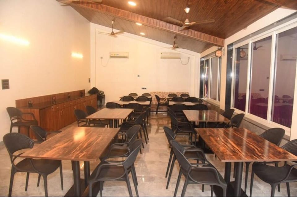 YK's Villa -7bhk with conference hall & pool Villa in Maharashtra