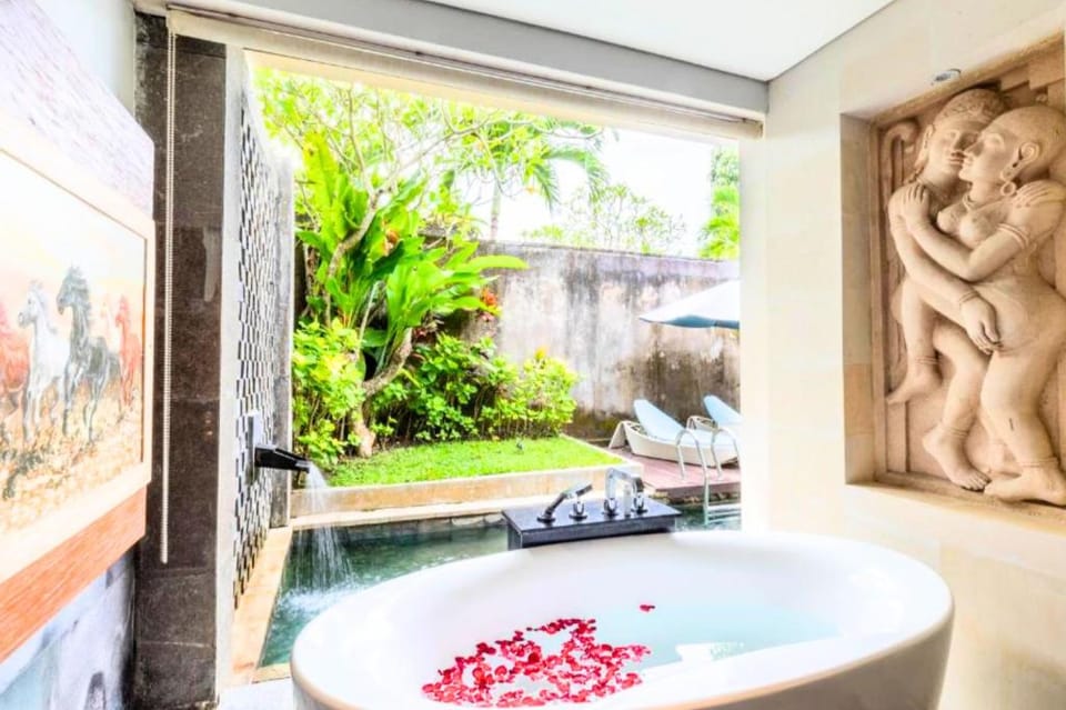 Luxury 3 BR Private Pool Villa IR09A Villa in Bali