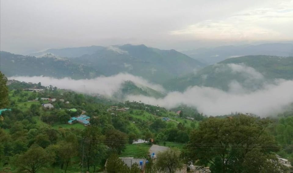 Navid's Holiday Resort & Hotel, Murree Apartment 3 Vacation rental in Punjab