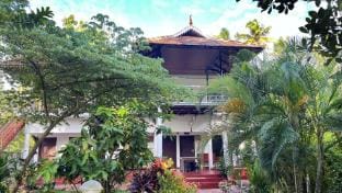 Marari Charlys Homestay Vacation rental in Kerala
