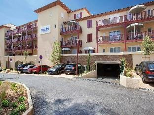 Apartment in Cavalaire near Sandy Beach Apartment in Cavalaire-sur-Mer