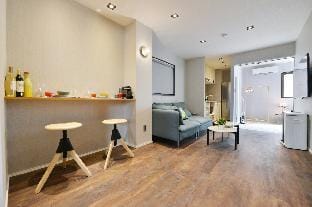 Real Life Meguro River Superb 2BR 6Pax Shibuya Apartment in Shibuya