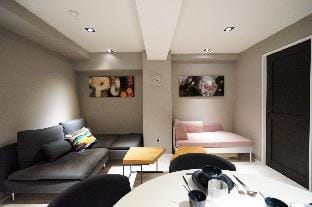 Real Life KUDANSHITA chic 2-bedroom/6pax/3mins subway station Apartment in Japan
