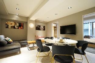 Real Life KUDANSHITA chic 2-bedroom/6pax/3mins subway station Apartment in Japan