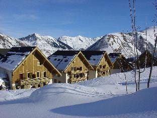 Alpine Retreat with Indoor Pool Apartment in Saint-Sorlin-d'Arves