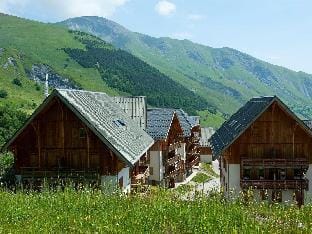 Bright  Cozy Alpine Flat Apartment in Saint-Sorlin-d'Arves