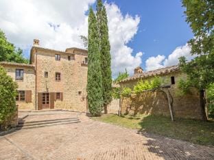 Monte House Umbria with Pool and Garden Vacation rental in Umbria