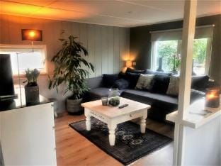 Chalet in Reutum by Almelo Nordhorn Canal Vacation rental in Overijssel (province)