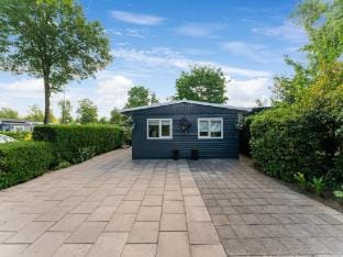 Chalet in Reutum by Almelo Nordhorn Canal Vacation rental in Overijssel (province)