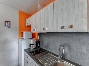 Gite in a holiday park with swimming pool Vacation rental in Nouvelle-Aquitaine