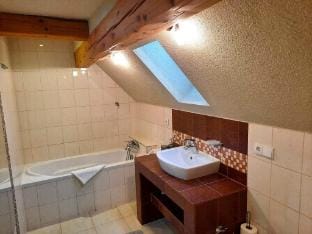 Spacious holiday home in Piechowice with garden Vacation rental in Lower Silesian Voivodeship