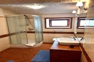 Spacious holiday home in Piechowice with garden Vacation rental in Lower Silesian Voivodeship