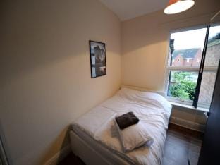 Spacious Apartment in Coventry near Belgrade Theatre Apartment in Coventry
