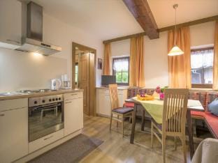 Apartment in Top Location in Fugen with Balcony Apartment in Uderns