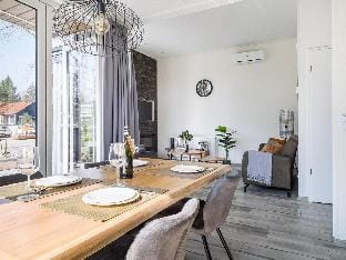 Luxury Stay Near Veluwe Park Vacation rental in Hoenderloo