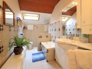 Inviting apartment in Tribalj with garden Apartment in Primorje-Gorski Kotar County